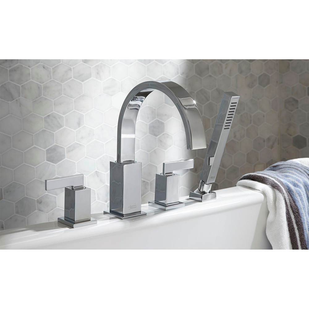 American Standard Canada Time Square® Bathtub Faucet With Lever Handles and Personal Shower for Flash® Rough-In Valve