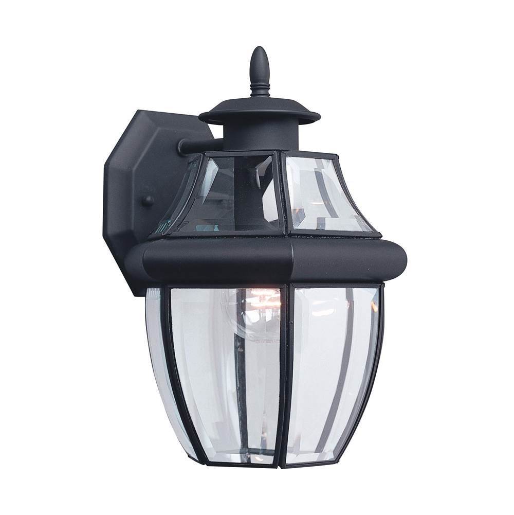 Generation Lighting Lancaster Traditional 1-Light Outdoor Exterior Medium Wall Lantern Sconce In Black Finish With Clear Curved Beveled Glass Shade